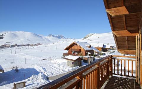 Аренда на лыжном курорте Chalet des Neiges - Alpe d'Huez - зимой под открытым небом