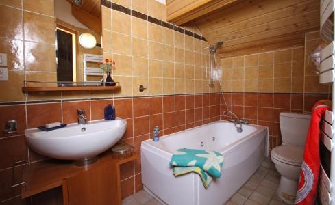 Rent in ski resort Chalet des Neiges - Alpe d'Huez - Bathroom