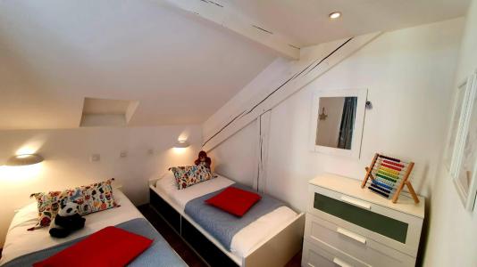 Location au ski Chalet le Vieux Logis - Alpe d'Huez - Cabine mansardée