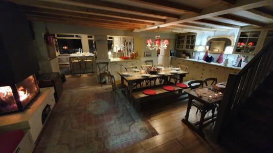 Ski verhuur Chalet le Vieux Logis - Alpe d'Huez - Eetkamer