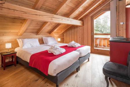 Alquiler al esquí Chalet Woodpecker - Alpe d'Huez - Habitación abuhardillada