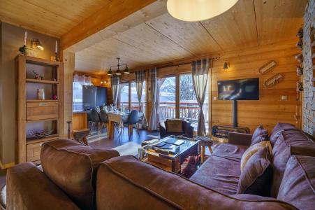 Rent in ski resort 5 room triplex chalet 8 people (Rébèque) - Chalets Les Balcons du Golf - Alpe d'Huez - Living room