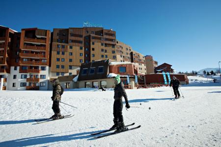 Аренда на лыжном курорте Hôtel Club MMV les Bergers - Alpe d'Huez - зимой под открытым небом