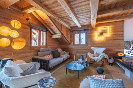 Rent in ski resort 7 room chalet 12 people - Le Chalet Ecureuil - Alpe d'Huez - Living room