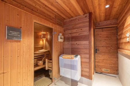 Rent in ski resort 7 room chalet 12 people - Le Chalet Ecureuil - Alpe d'Huez - Sauna