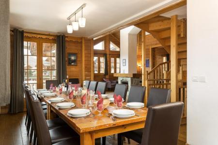 Rent in ski resort Les Chalets de l'Altiport - Alpe d'Huez - Dining area