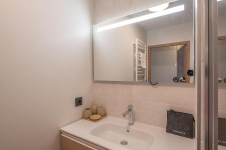 Rent in ski resort 3 room apartment 6 people (A203) - Les Fermes de l'Alpe - A - Alpe d'Huez - Shower room