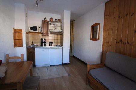 Rent in ski resort Studio 4 people (H4) - Résidence la Ménandière - Alpe d'Huez - Living room