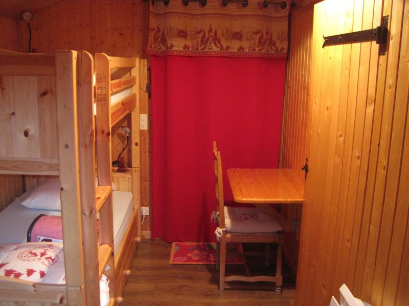 Rent in ski resort 2 room apartment 4 people (559028) - Hameau les Envers - Arêches-Beaufort - Living room