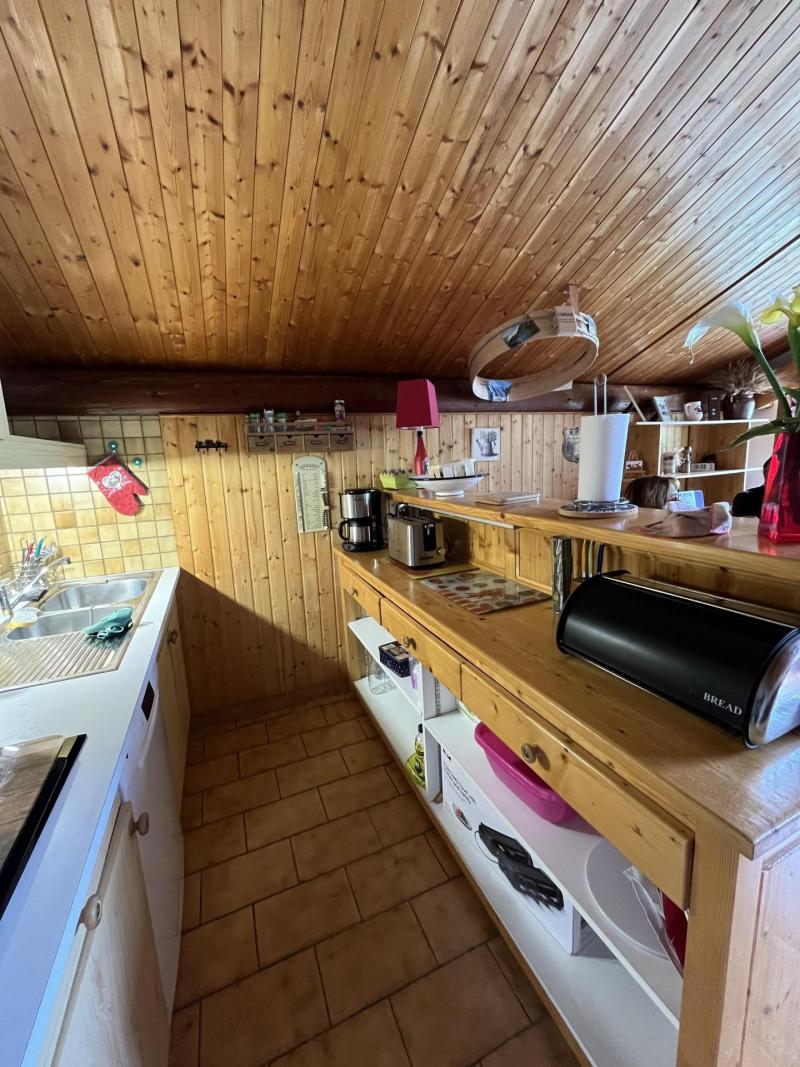 Rent in ski resort 3 room duplex apartment 6 people - Le Chamois - Arêches-Beaufort - Kitchenette