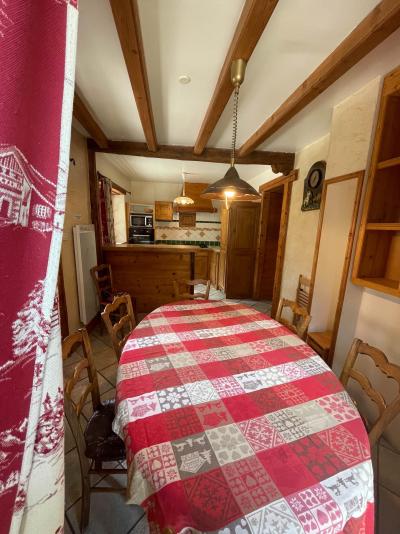 Rent in ski resort 4 room chalet 8 people (36172) - Chalet Le Bachal - Arêches-Beaufort