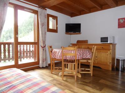 Rent in ski resort 4 room apartment 6 people (36121) - Résidence le Val Blanc - Arêches-Beaufort - Living room