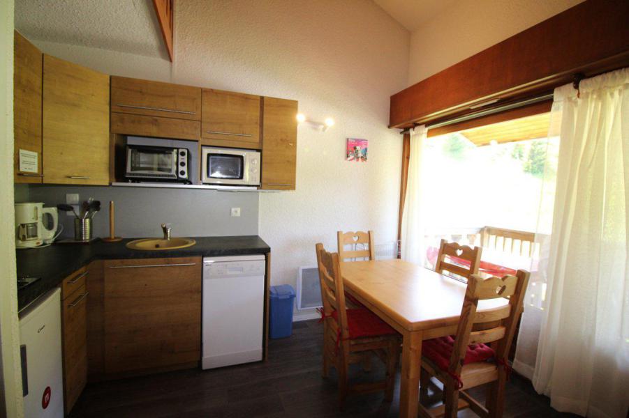 Rent in ski resort Studio sleeping corner 4 people (738) - Résidence Bois Gentil A - Auris en Oisans - Kitchenette