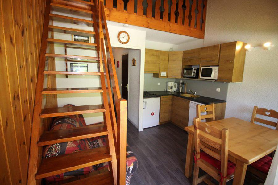 Rent in ski resort Studio sleeping corner 4 people (738) - Résidence Bois Gentil A - Auris en Oisans - Living room