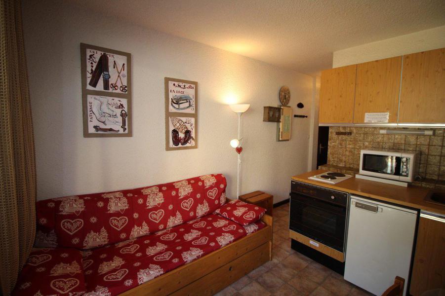 Rent in ski resort 2 room apartment 3 people (049) - Résidence Iris - Auris en Oisans - Living room