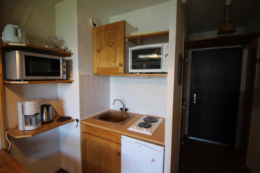 Rent in ski resort 2 room apartment cabin 3 people (004) - Résidence Iris - Auris en Oisans - Kitchenette