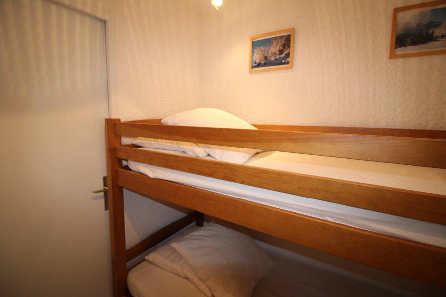 Rent in ski resort Studio sleeping corner 4 people (406) - Résidence l'Étendard - Auris en Oisans - Bunk beds