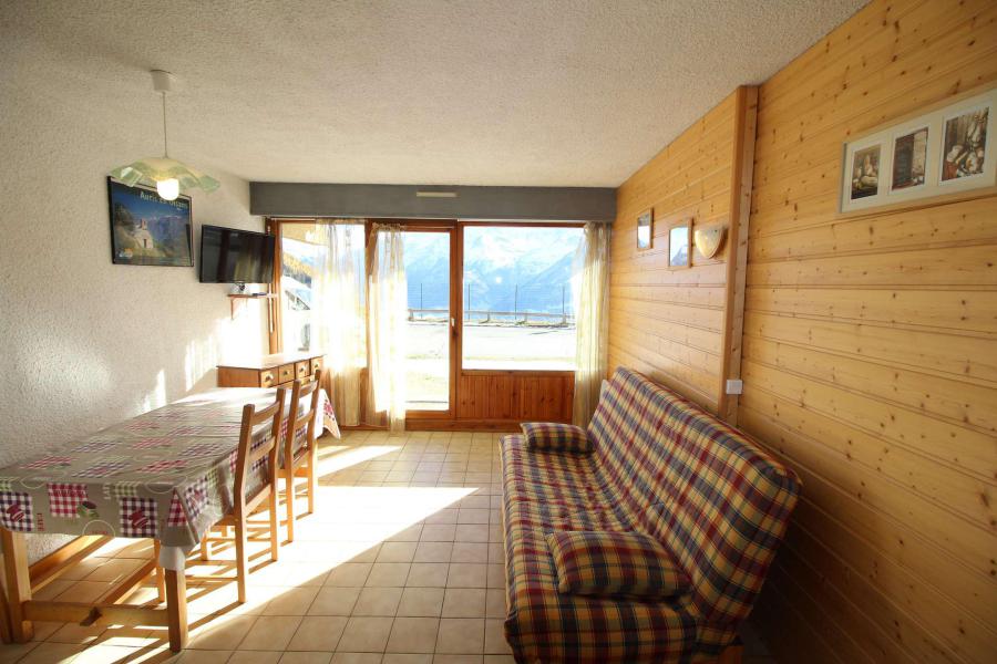 Rent in ski resort Studio sleeping corner 4 people (003) - Résidence les Campanules - Auris en Oisans - Living room