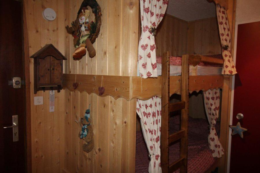 Rent in ski resort Studio sleeping corner 4 people (001) - Résidence les Chardons - Auris en Oisans - Apartment