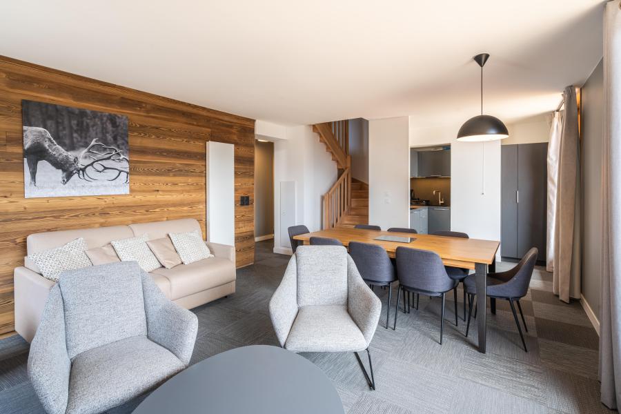 Rent in ski resort Résidence Les Ecrins d'Auris - Auris en Oisans - Living room