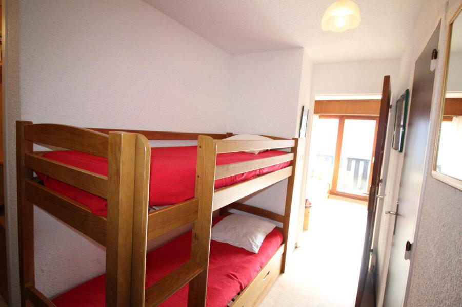 Rent in ski resort 2 room apartment sleeping corner 6 people (300B) - Résidence Martagons A - Auris en Oisans - Bunk beds