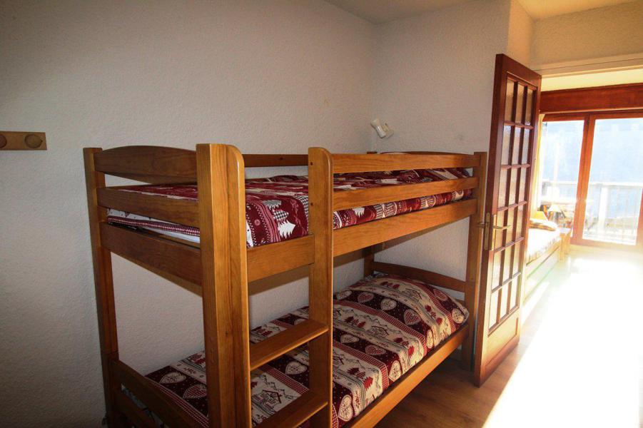 Rent in ski resort Studio sleeping corner 6 people (221) - Résidence Martagons A - Auris en Oisans - Bunk beds