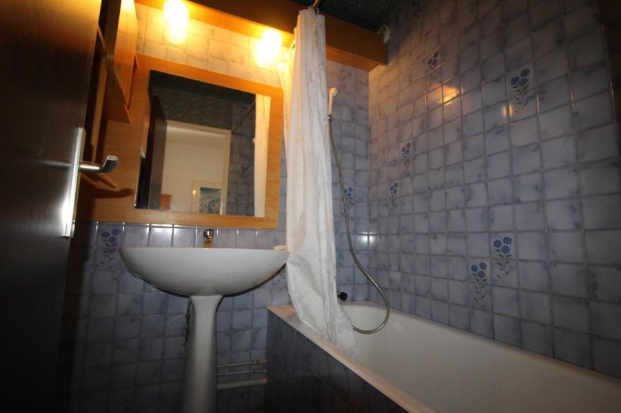 Soggiorno sugli sci Appartamento 2 stanze con alcova per 8 persone (004) - Résidence Martagons B - Auris en Oisans - Vasca da bagno