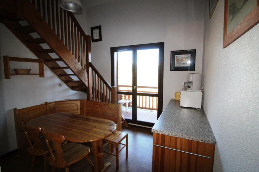 Rent in ski resort 2 room mezzanine apartment 4 people (033) - Résidence Meije I - Auris en Oisans - Living room