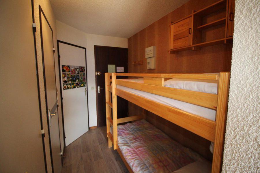 Rent in ski resort Studio sleeping corner 4 people (AEO015-052) - Résidence Meije II - Auris en Oisans - Bunk beds