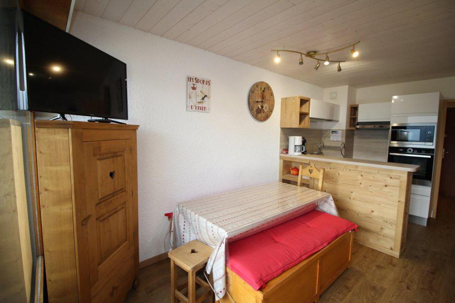 Rent in ski resort 2 room duplex apartment 8 people (216) - Résidence Nigritelles B - Auris en Oisans - Living room