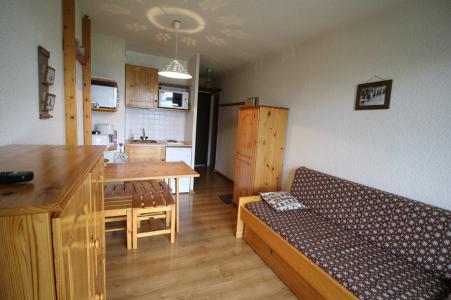 Rent in ski resort 2 room apartment cabin 3 people (004) - Résidence Iris - Auris en Oisans - Living room