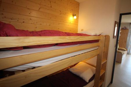 Rent in ski resort Studio sleeping corner 4 people (001) - Résidence Jandri - Auris en Oisans - Sleeping area