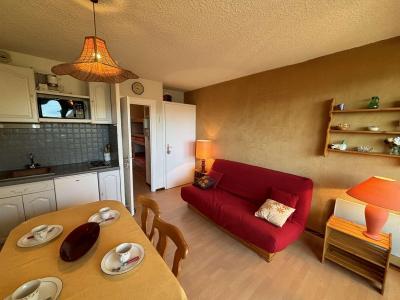 Rent in ski resort Studio sleeping corner 2-4 people (0F5) - Résidence les Brimbelles - Auris en Oisans - Living room