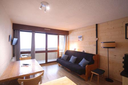 Rent in ski resort Studio sleeping corner 4 people (009) - Résidence les Campanules - Auris en Oisans