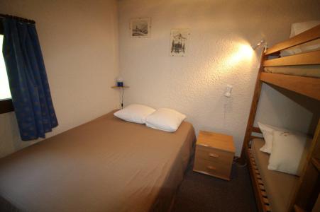 Rent in ski resort 2 room apartment sleeping corner 6 people (327) - Résidence les Chardons - Auris en Oisans - Double bed
