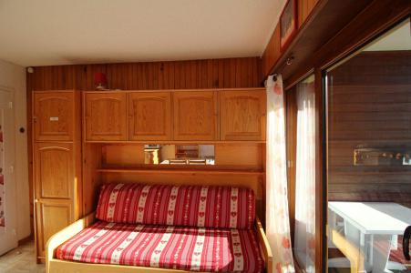 Rent in ski resort Studio sleeping corner 4 people (222) - Résidence Martagons A - Auris en Oisans - Living room