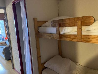 Rent in ski resort Studio sleeping corner 4 people (335) - Résidence Martagons A - Auris en Oisans - Bunk beds