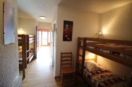 Rent in ski resort Studio sleeping corner 6 people (221) - Résidence Martagons A - Auris en Oisans - Sleeping area