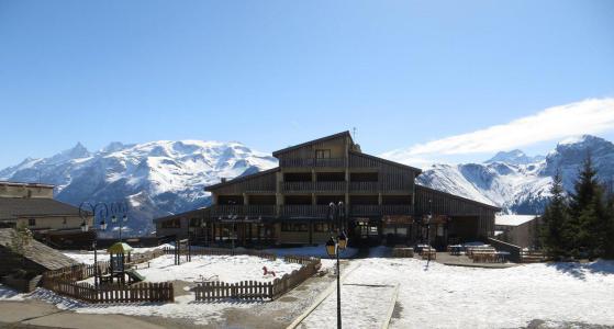 Location au ski Résidence Martagons B - Auris en Oisans - Extérieur hiver