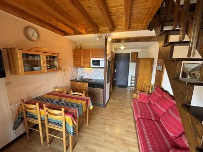 Ski verhuur Appartement 2 kamers mezzanine 4 personen (AEO014-034) - Résidence Meije I - Auris en Oisans - Woonkamer