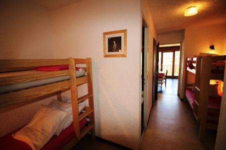 Rent in ski resort 2 room apartment 8 people (001) - Résidence Nigritelles B - Auris en Oisans - Bunk beds