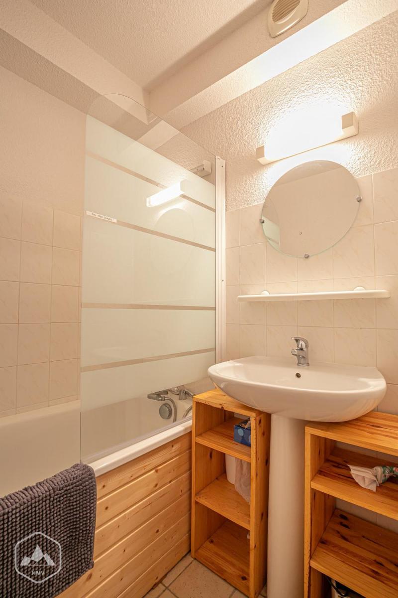 Rent in ski resort 2 room apartment cabin 6 people (208) - La Résidence la Combe I - Aussois - Apartment