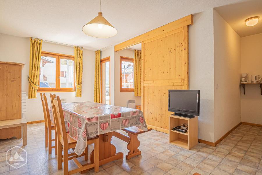 Rent in ski resort Studio cabin 4 people (317) - La Résidence la Combe II - Aussois - Living room