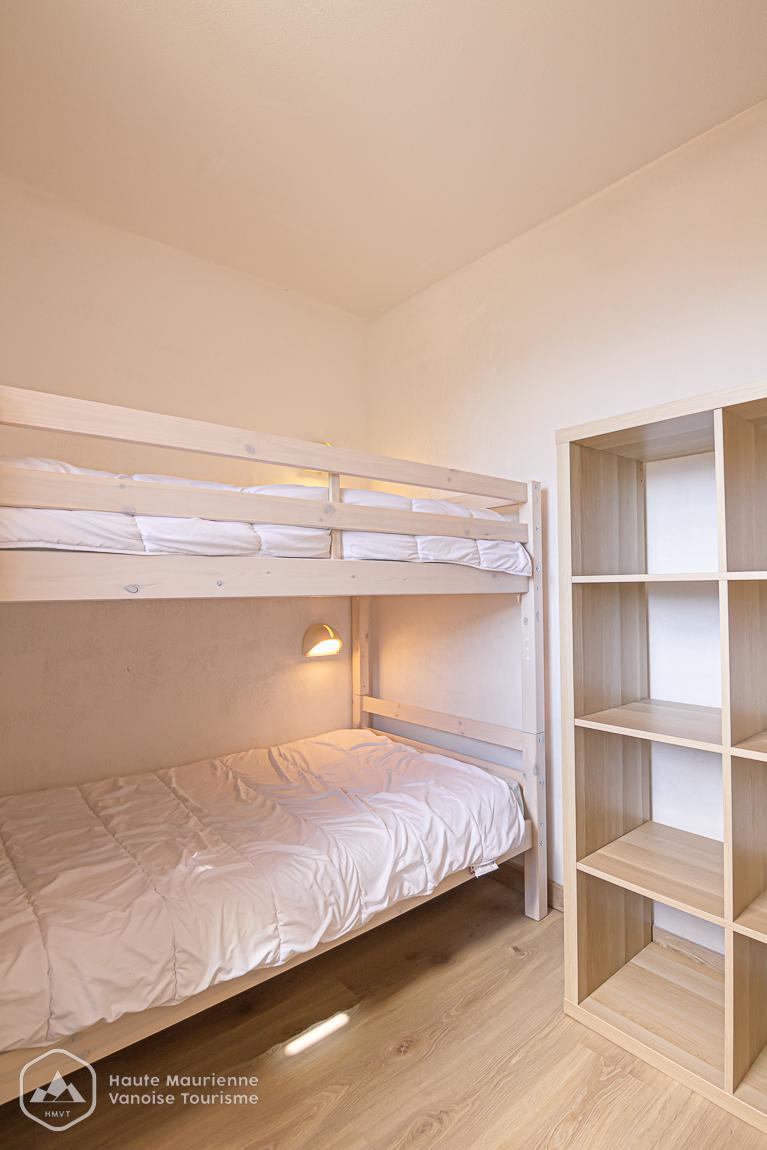 Rent in ski resort 2 room apartment cabin 4-6 people (B2.30) - La Résidence les Flocons d'Argent - Aussois - Bedroom