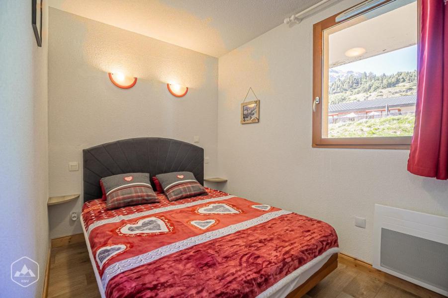 Rent in ski resort 2 room duplex apartment 6 people (G2.165) - La Résidence les Flocons d'Argent - Aussois - Bedroom