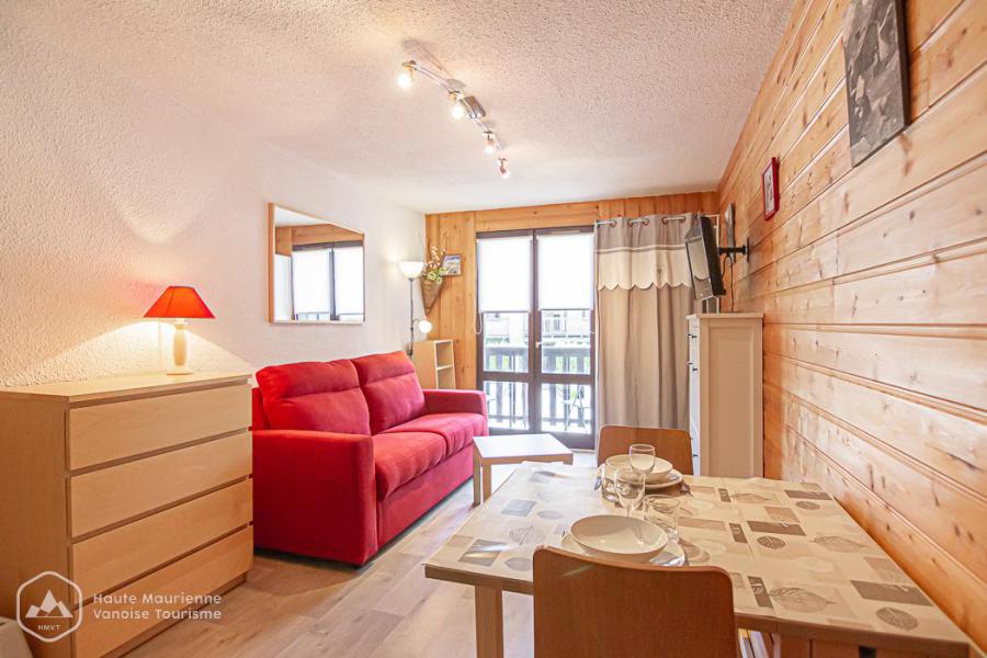 Rent in ski resort Studio 2 people (15) - La Résidence les Sétives - Aussois - Living room