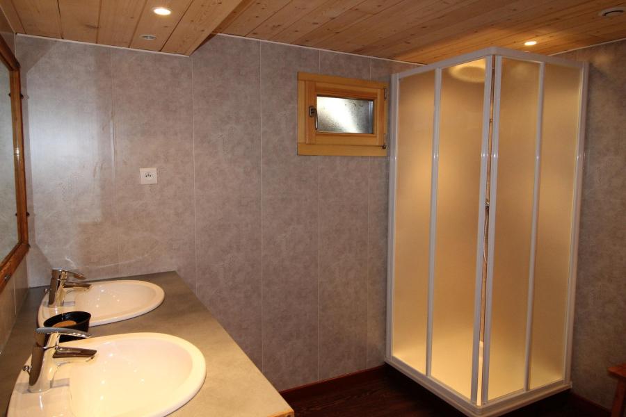 Rent in ski resort 6 room duplex cottage 14 people (01) - Maison Matisse Verel - Aussois - Shower room