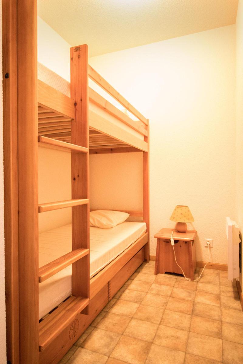 Rent in ski resort 2 room apartment 5 people (310) - Résidence la Combe II - Aussois - Bedroom