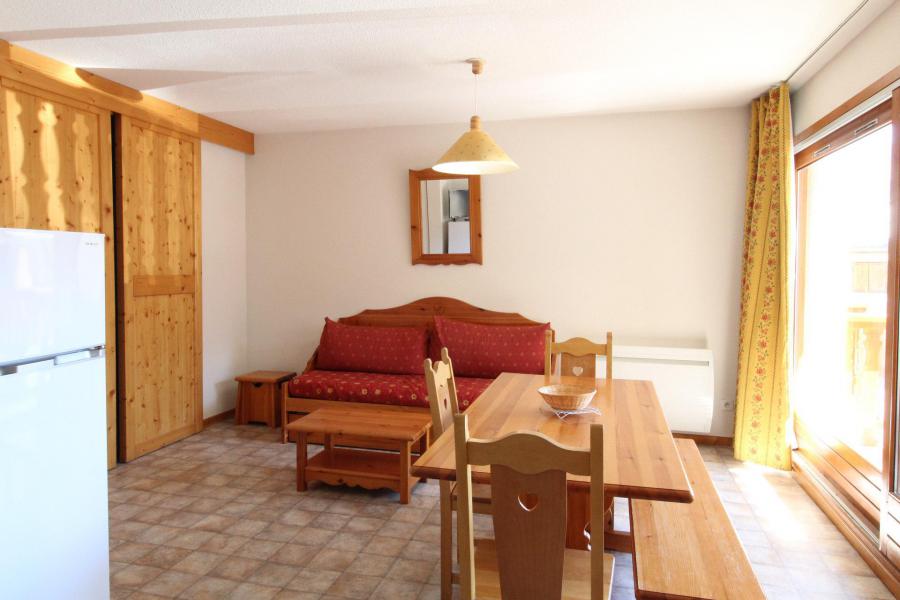 Rent in ski resort 2 room apartment sleeping corner 6 people (334) - Résidence la Combe II - Aussois - Living room