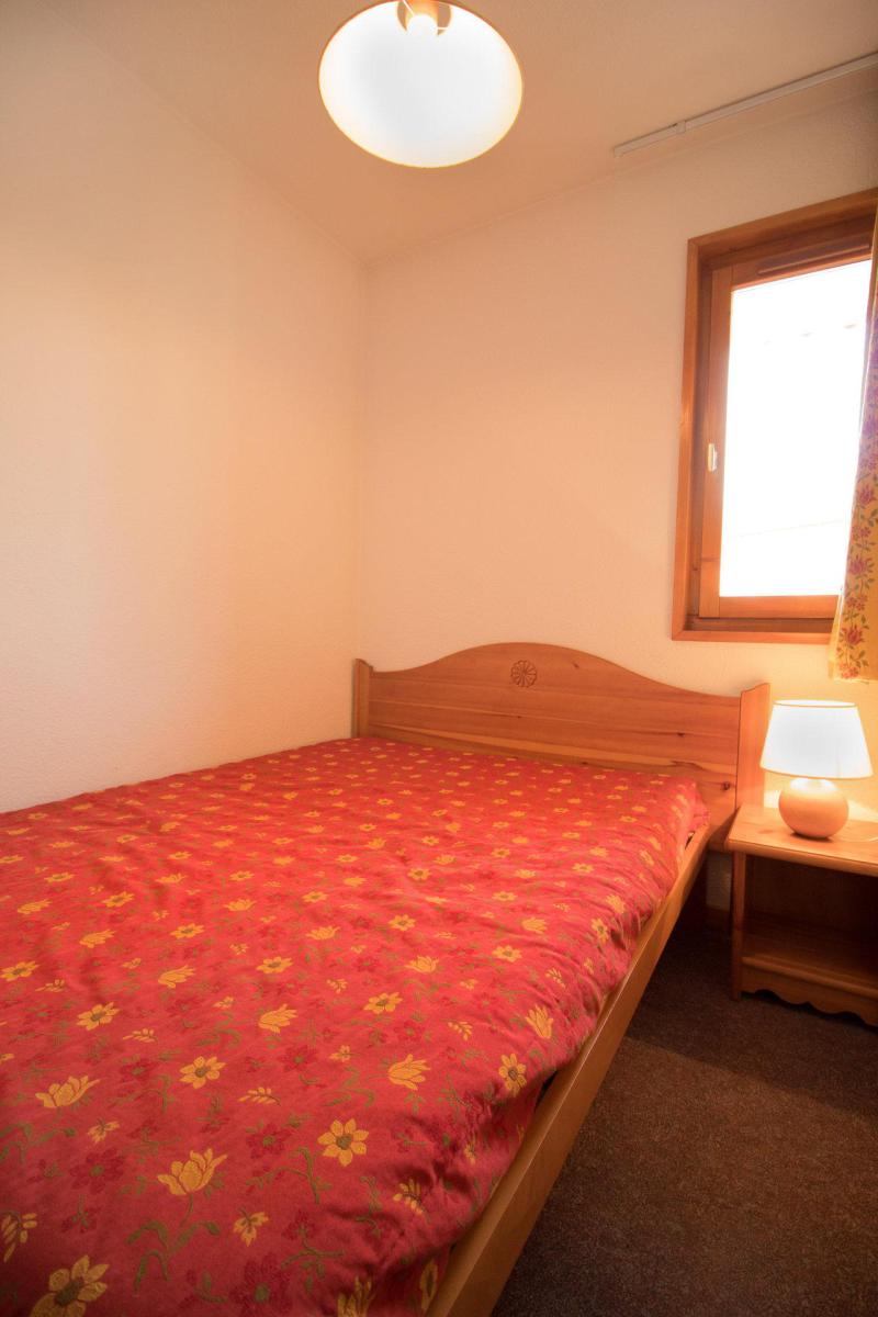 Rent in ski resort 3 room apartment 6 people (330) - Résidence la Combe II - Aussois - Bedroom
